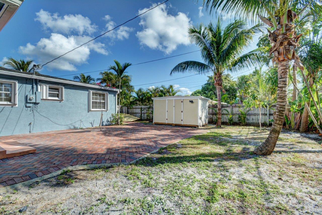 LITTLE RANCHES - Residential