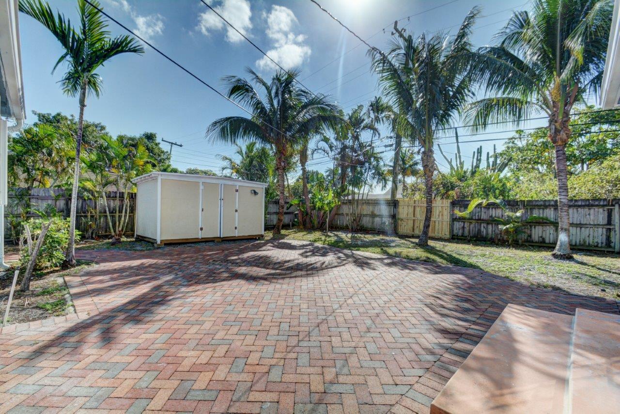 LITTLE RANCHES - Residential