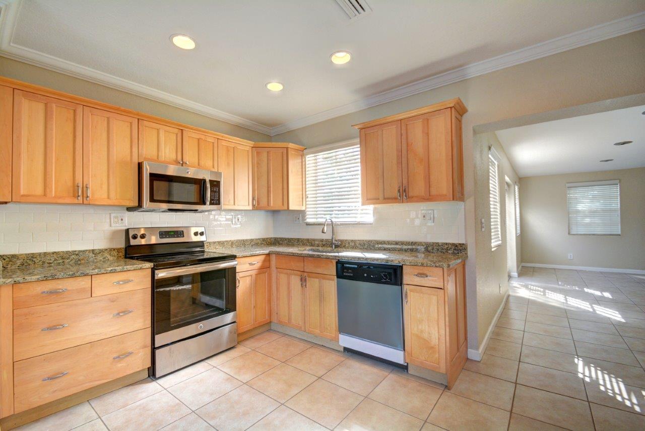 LITTLE RANCHES - Residential