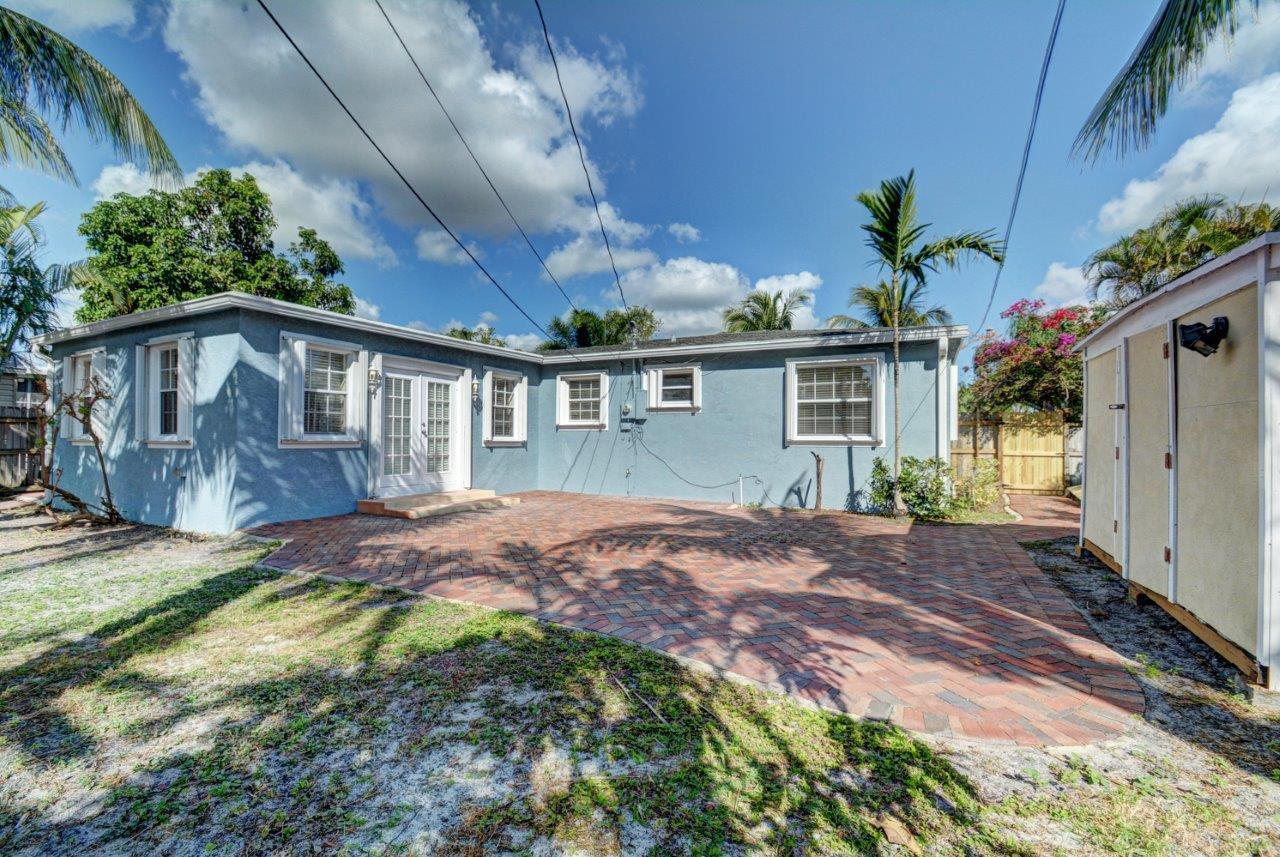 LITTLE RANCHES - Residential