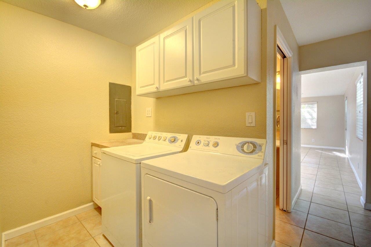 LITTLE RANCHES - Residential