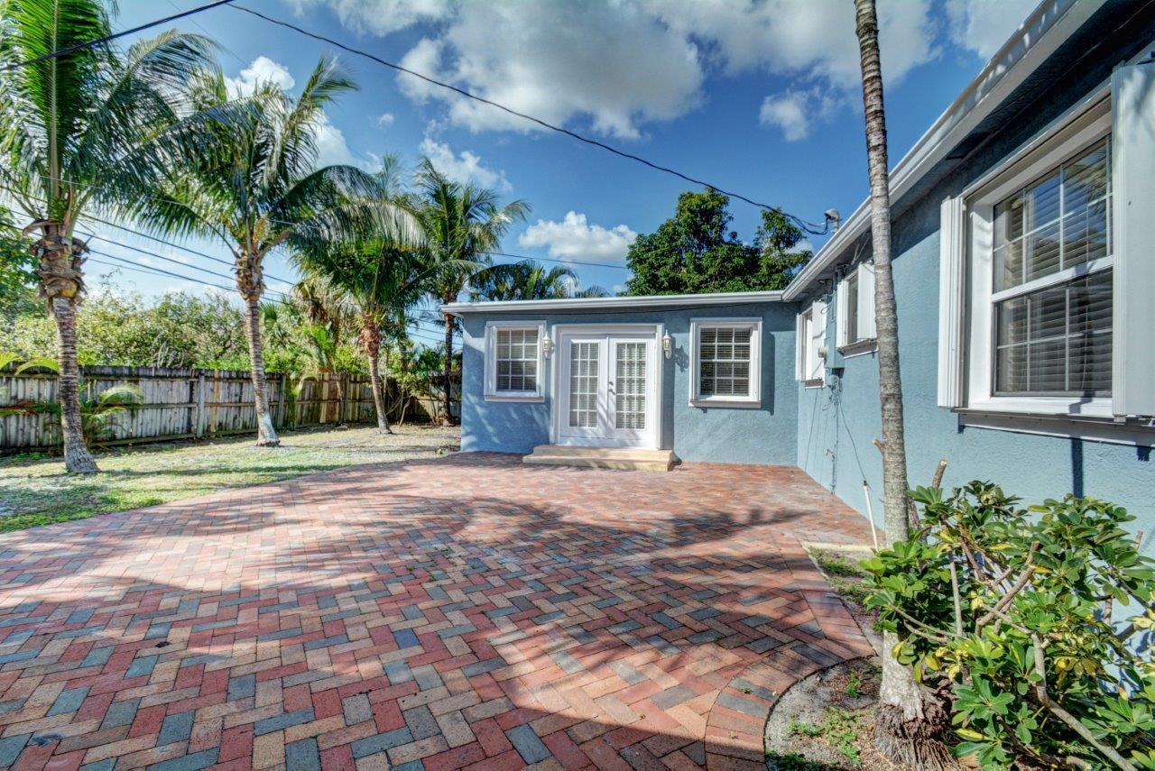 LITTLE RANCHES - Residential