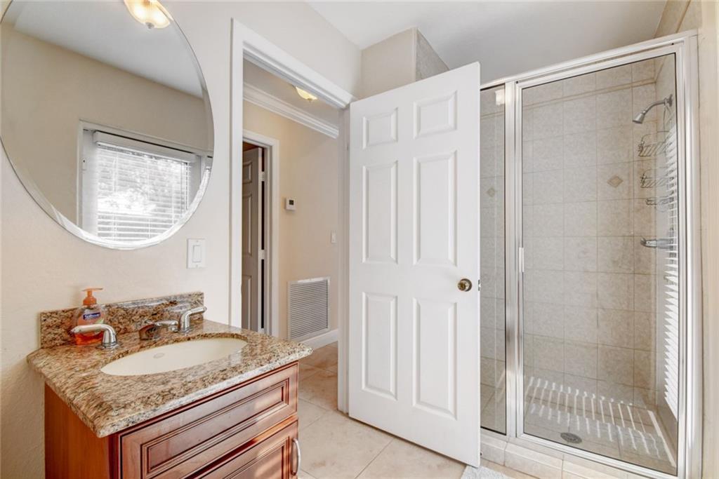 NEW ORLEANS LAKESITES FIR - Residential Lease