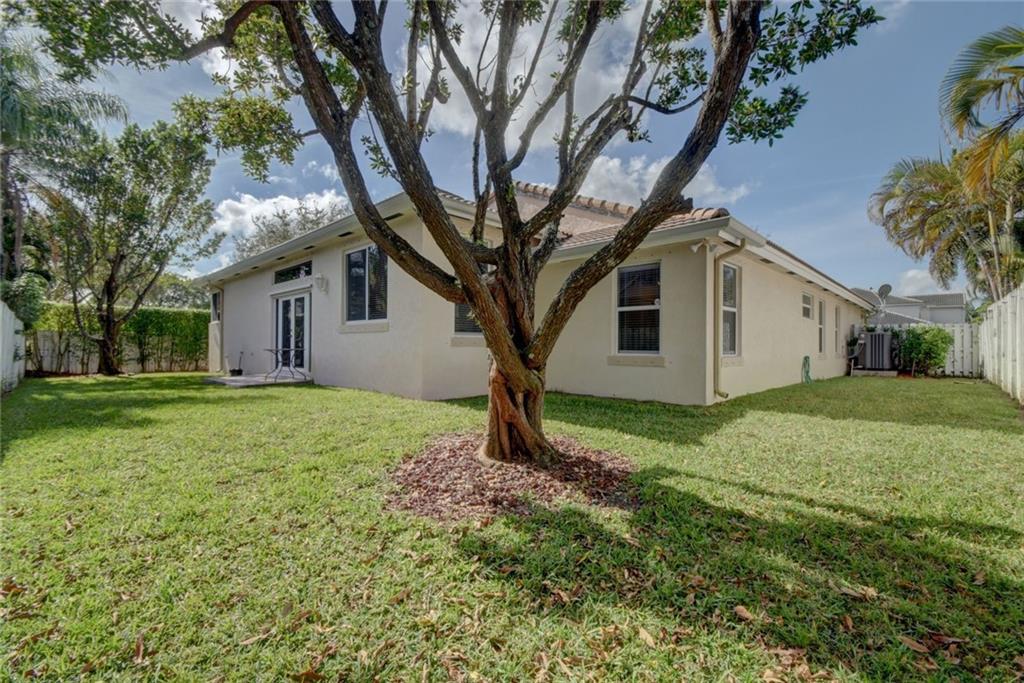 NEW ORLEANS LAKESITES FIR - Residential Lease