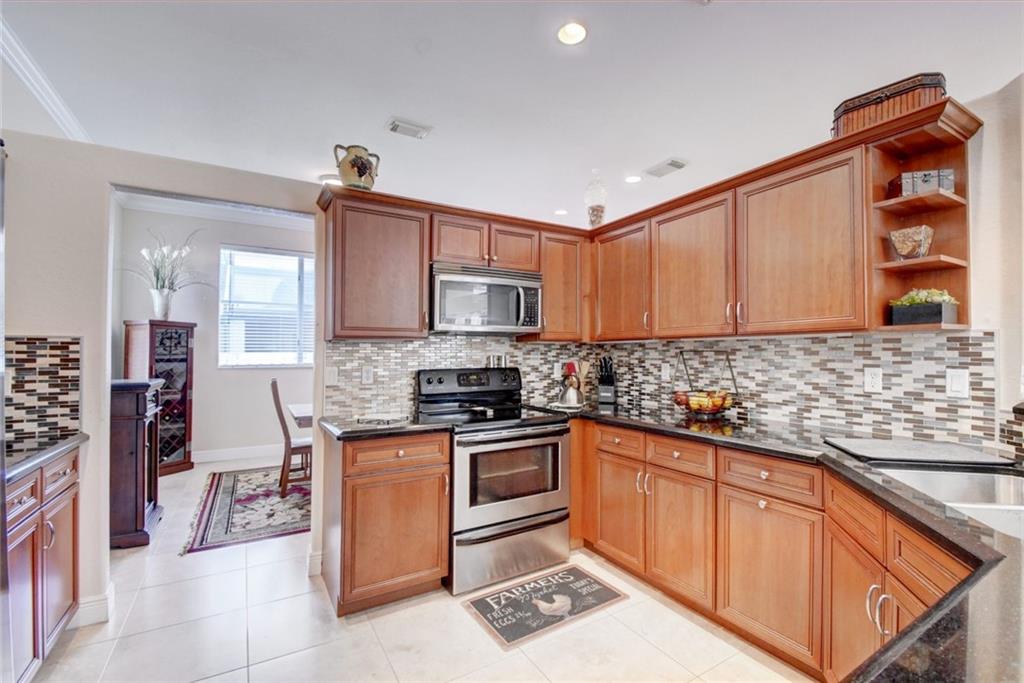 NEW ORLEANS LAKESITES FIR - Residential Lease