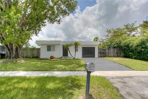 8003 NW 67th Ave Tamarac FL 33321