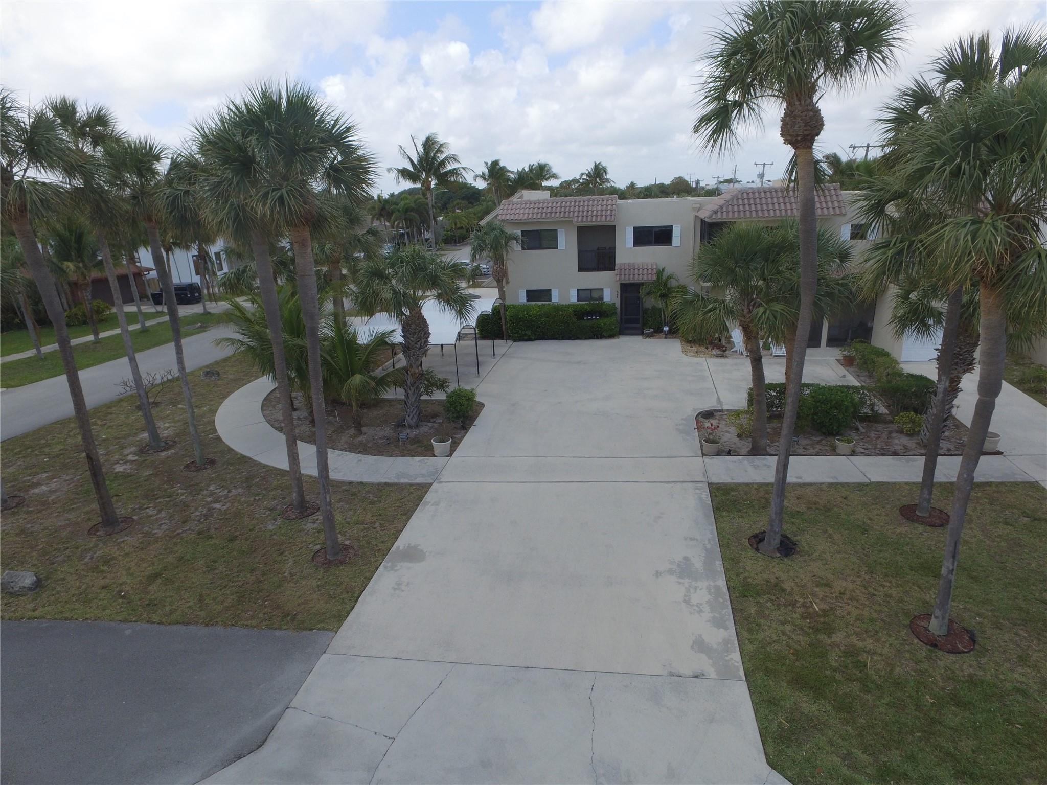 385 SE 17th Ave 385