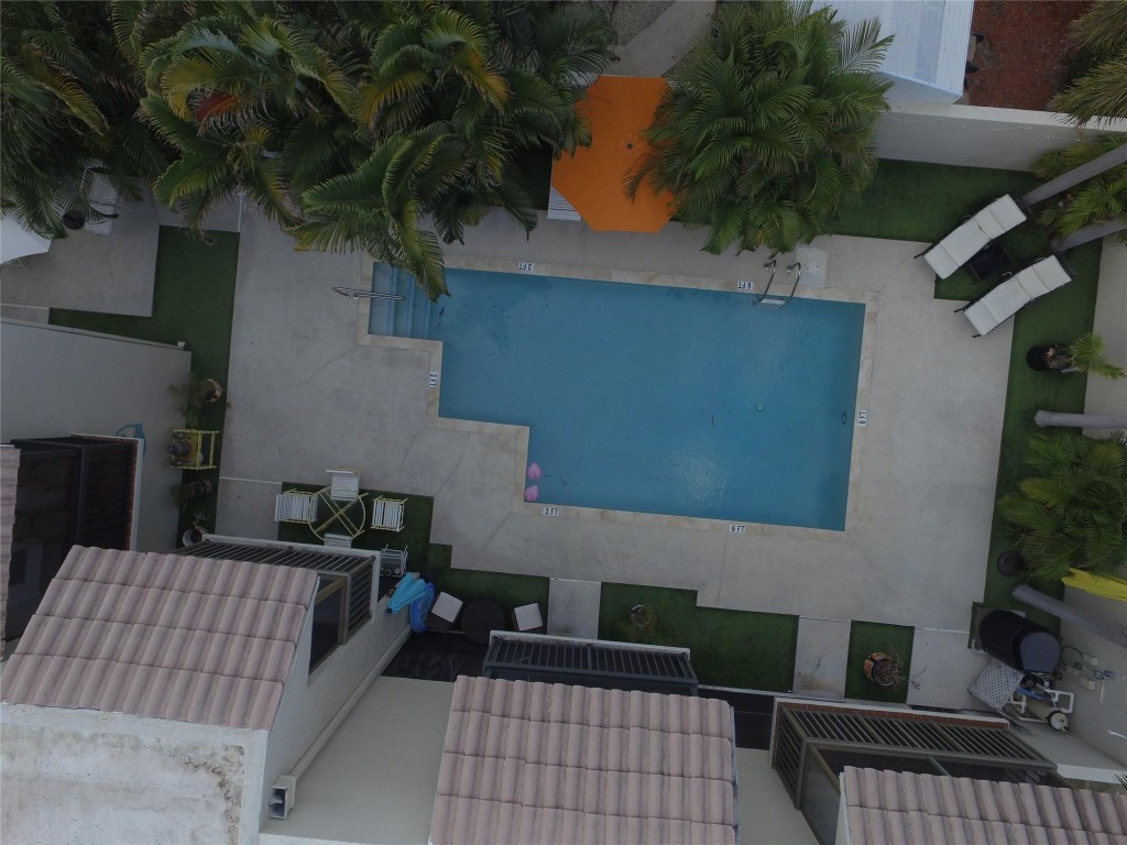 385 SE 17th Avenue 385