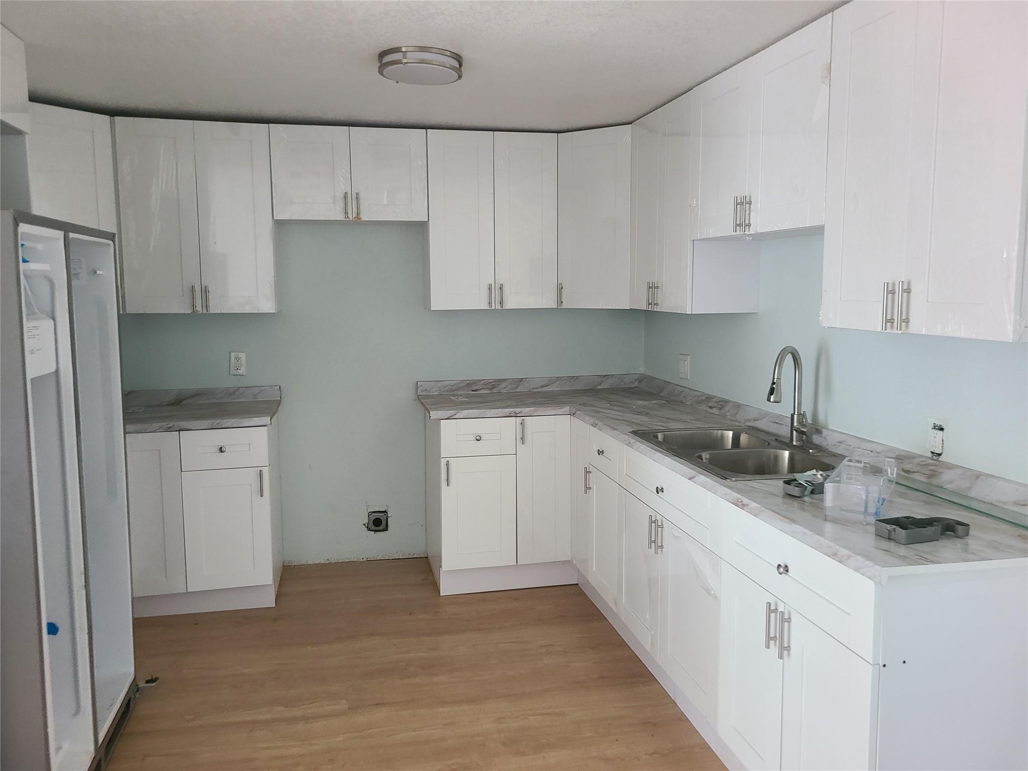 Lauderhill Manor 75-43 B - Residential Lease