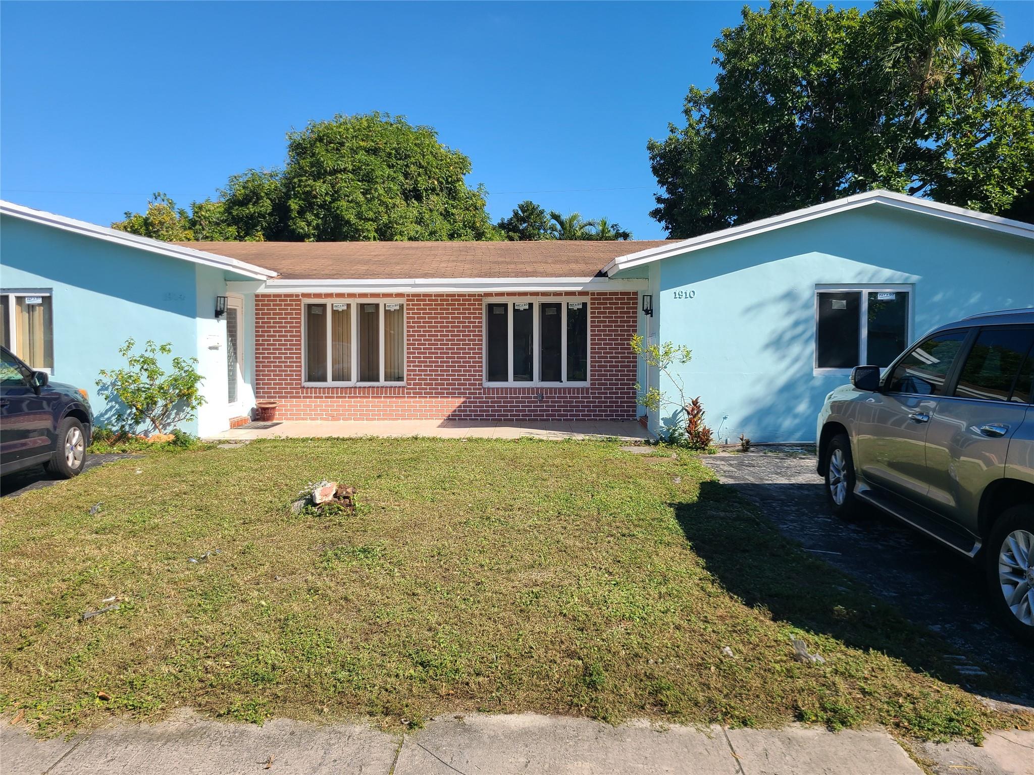 Lauderhill Manor 75-43 B - Residential Lease