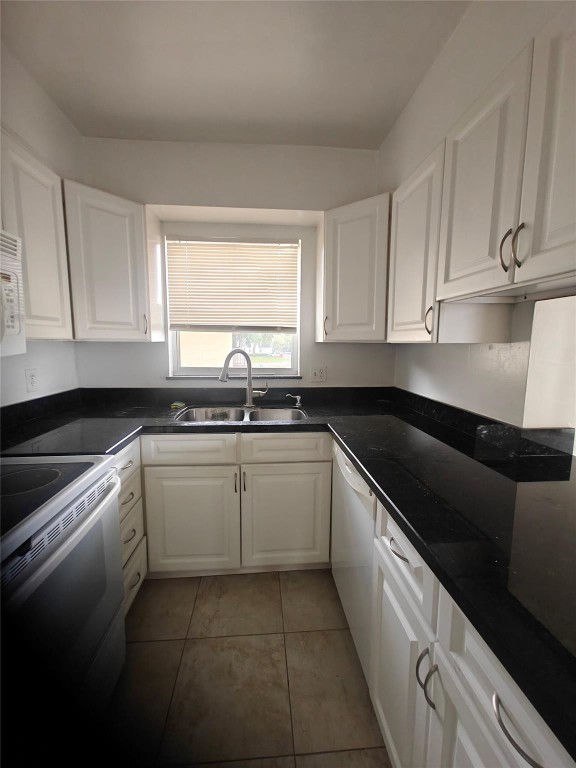 FOREST VILLAS CONDO - Residential Lease