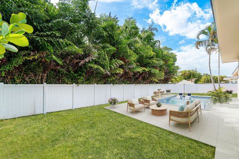Tiny photo for 2814 SW 5th Street, Boynton Beach, FL 33435 (MLS # B26014218)