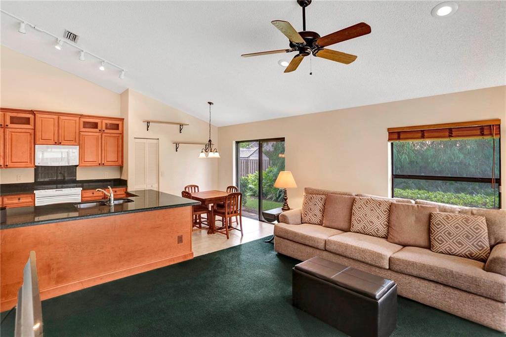 Country Address Encore 13 - Residential