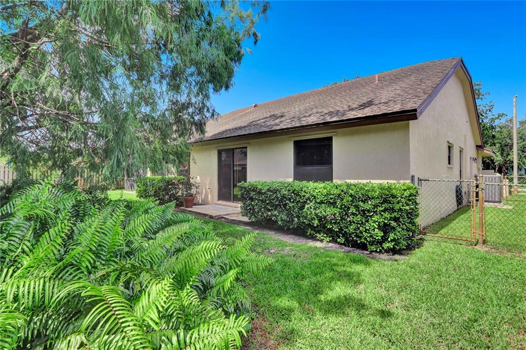 Country Address Encore 13 - Residential