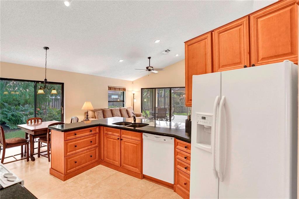 Country Address Encore 13 - Residential