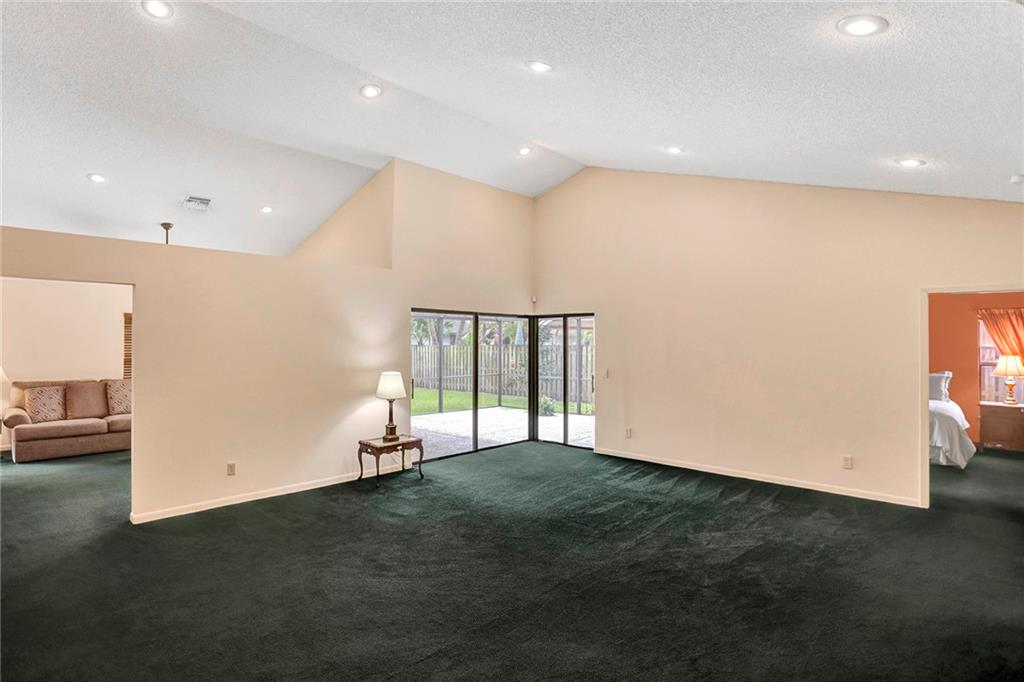 Country Address Encore 13 - Residential