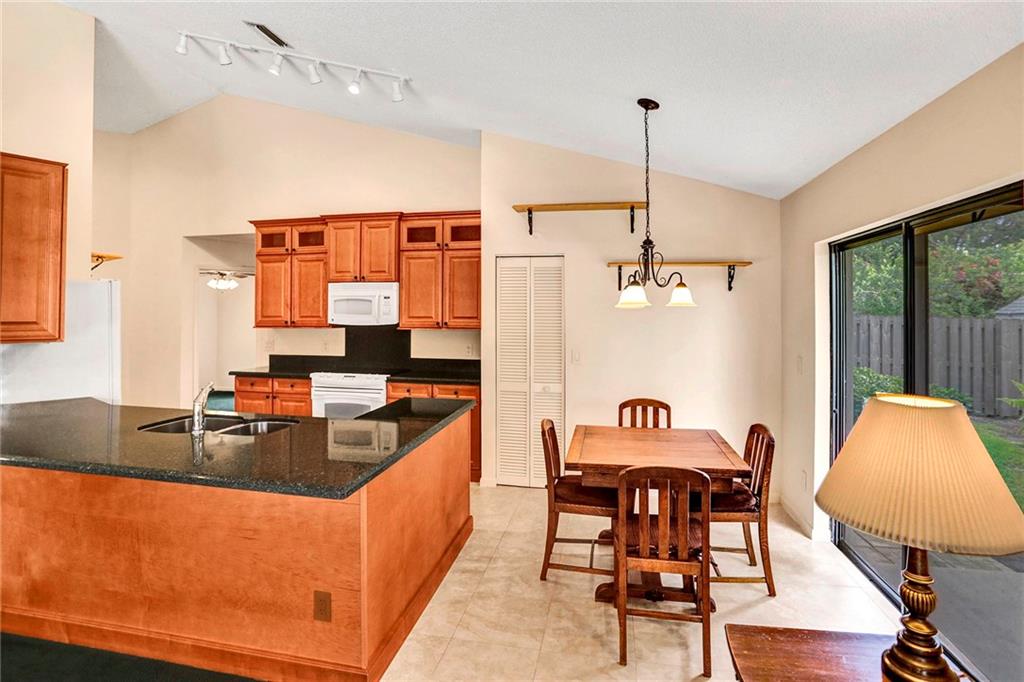 Country Address Encore 13 - Residential