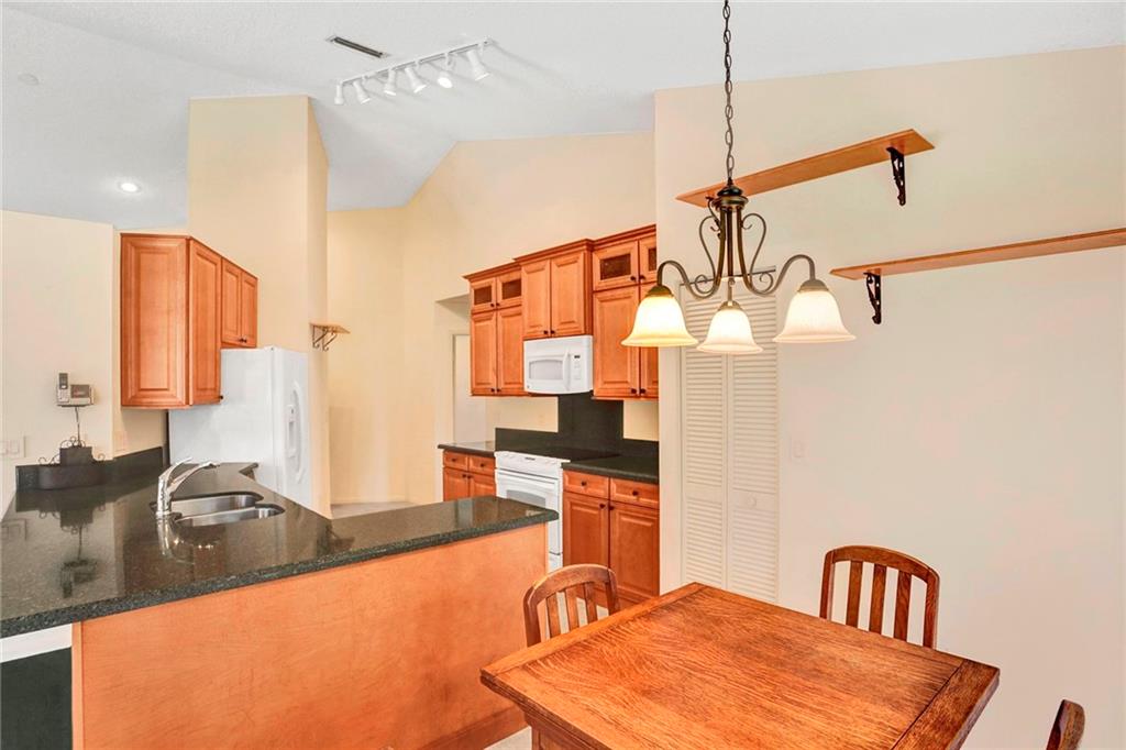 Country Address Encore 13 - Residential