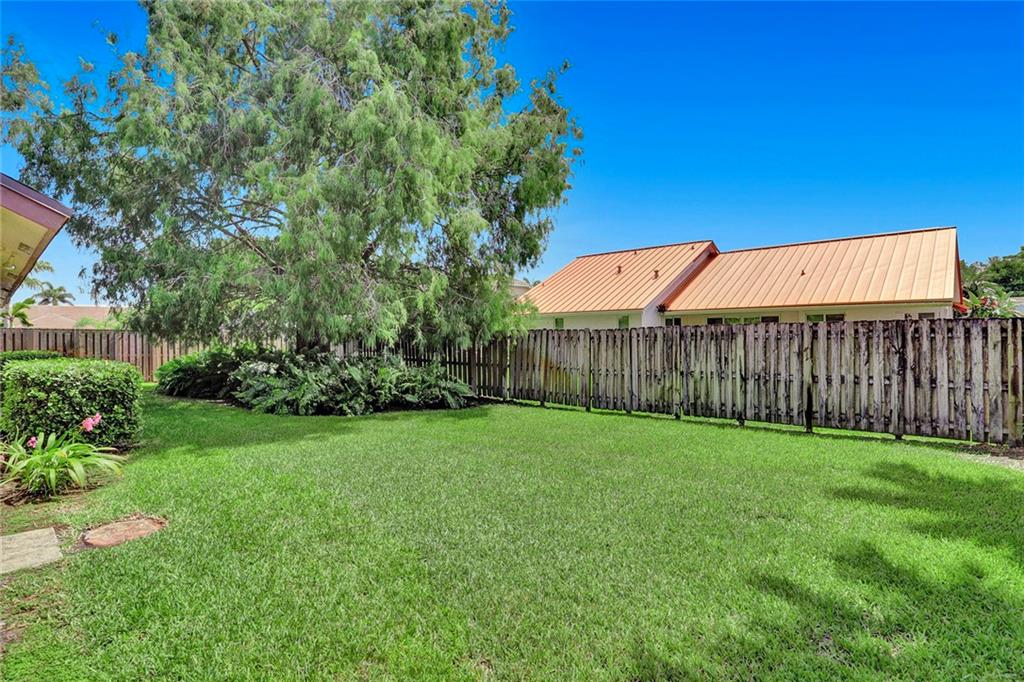 Country Address Encore 13 - Residential