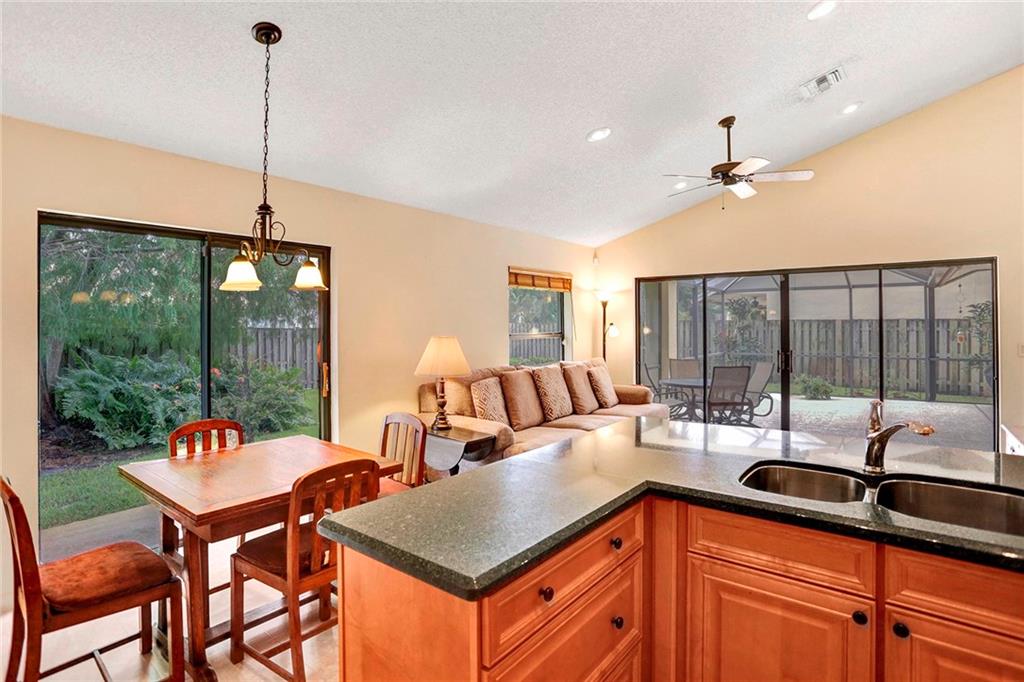 Country Address Encore 13 - Residential