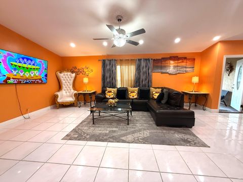 Tiny photo for 5279 W Woodstone Cir Circle W, Lake Worth, FL 33463 (MLS # B26011523)