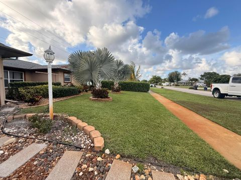 Tiny photo for 5279 W Woodstone Cir Circle W, Lake Worth, FL 33463 (MLS # B26011523)
