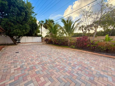 Tiny photo for 5279 W Woodstone Cir Circle W, Lake Worth, FL 33463 (MLS # B26011523)