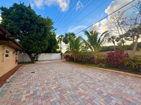 Tiny photo for 5279 W Woodstone Cir Circle W, Lake Worth, FL 33463 (MLS # B26011523)