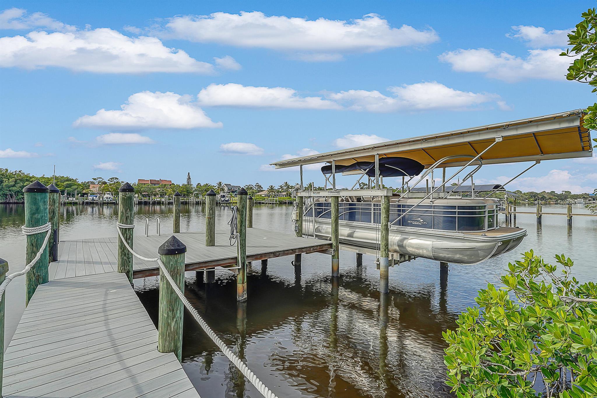 Islands of Ravella - Residential