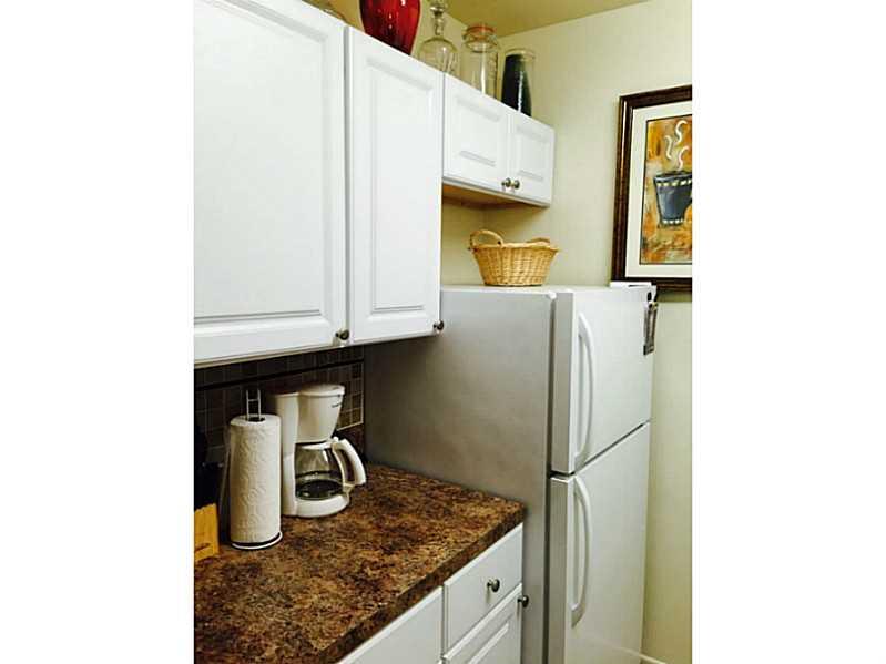 Georgian Court Apts - Residential