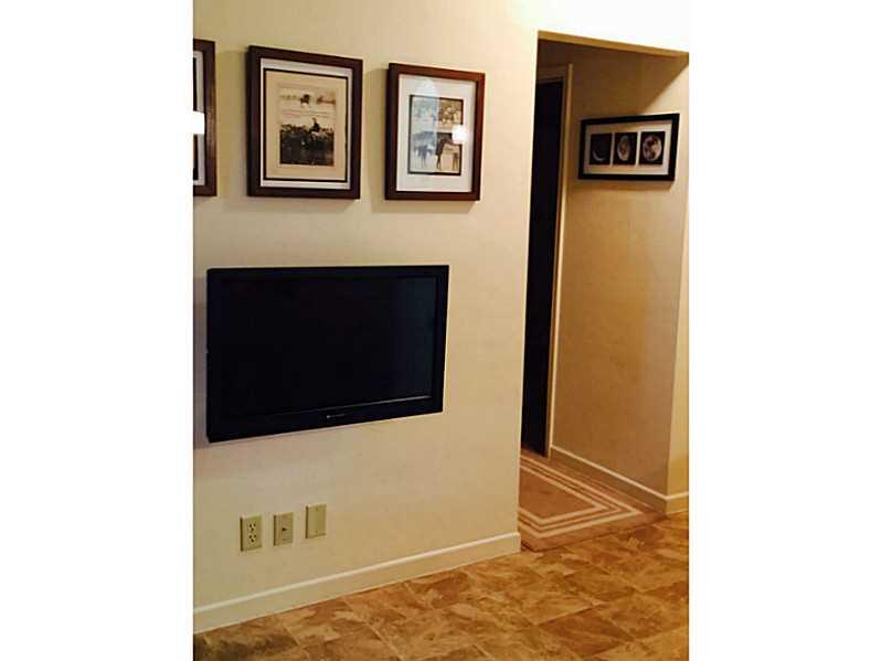 Georgian Court Apts - Residential