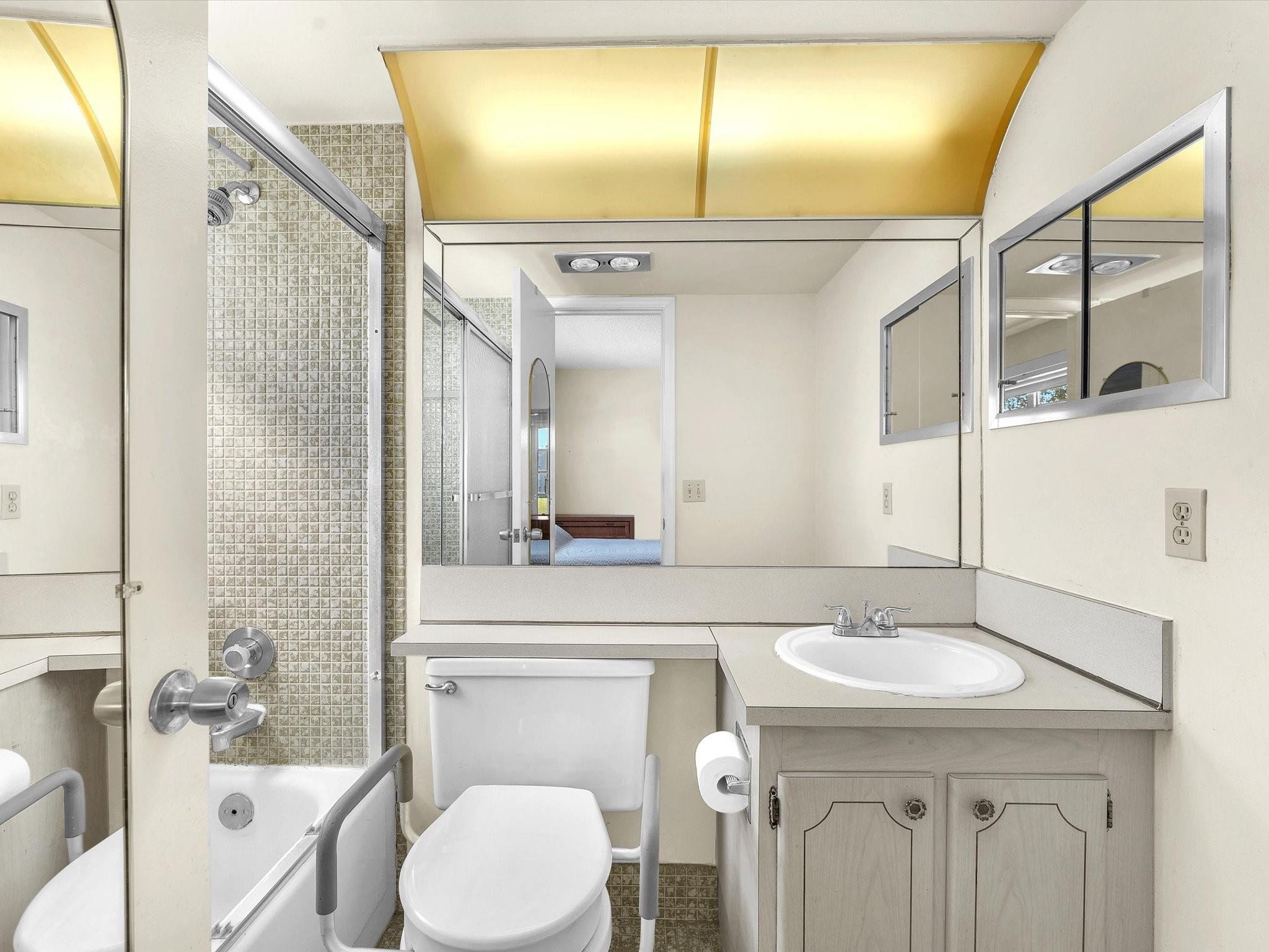 Century Village East - Residential