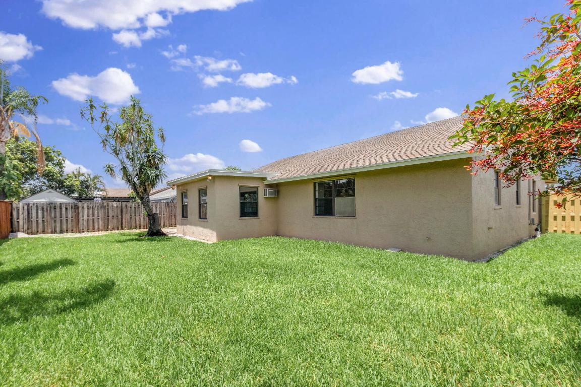 SANDALFOOT COVE SEC 9 - Residential