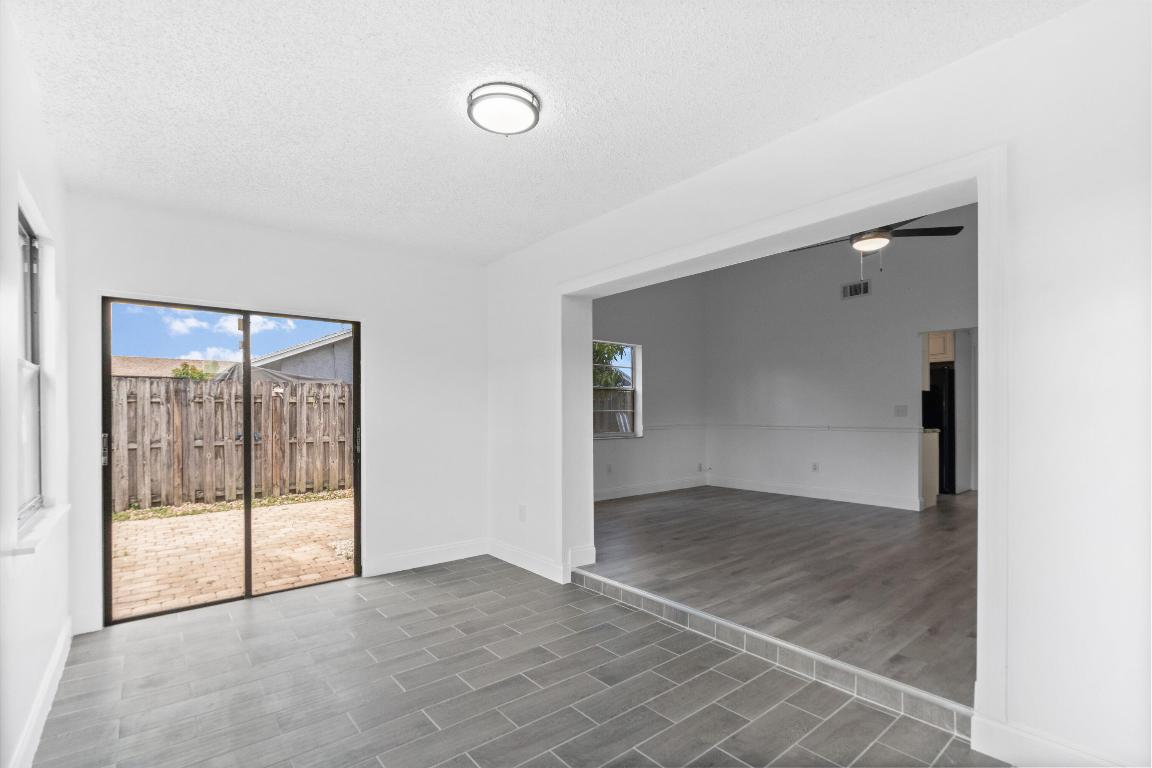 SANDALFOOT COVE SEC 9 - Residential