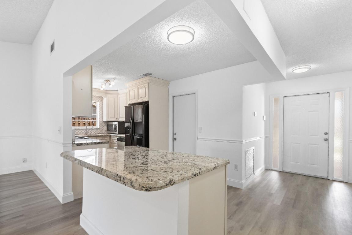 SANDALFOOT COVE SEC 9 - Residential