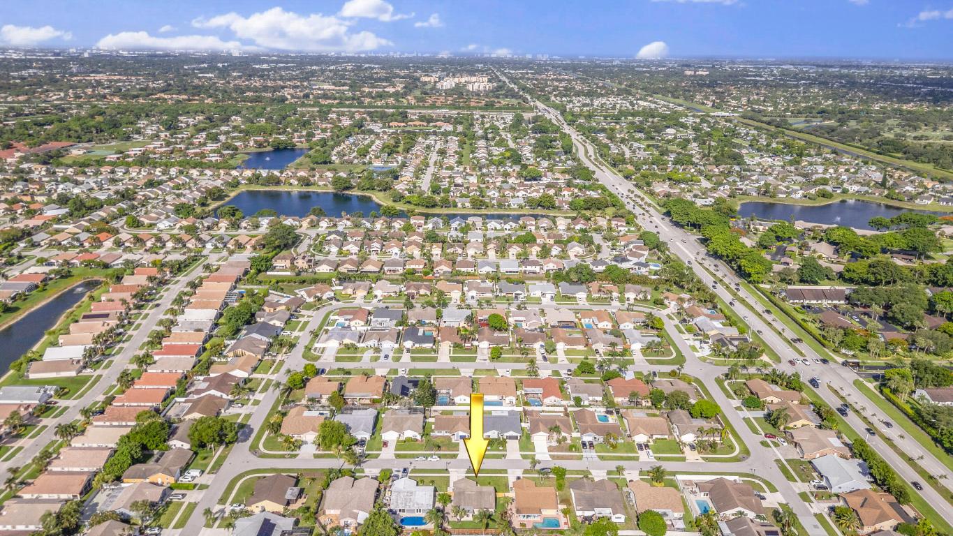 SANDALFOOT COVE SEC 9 - Residential