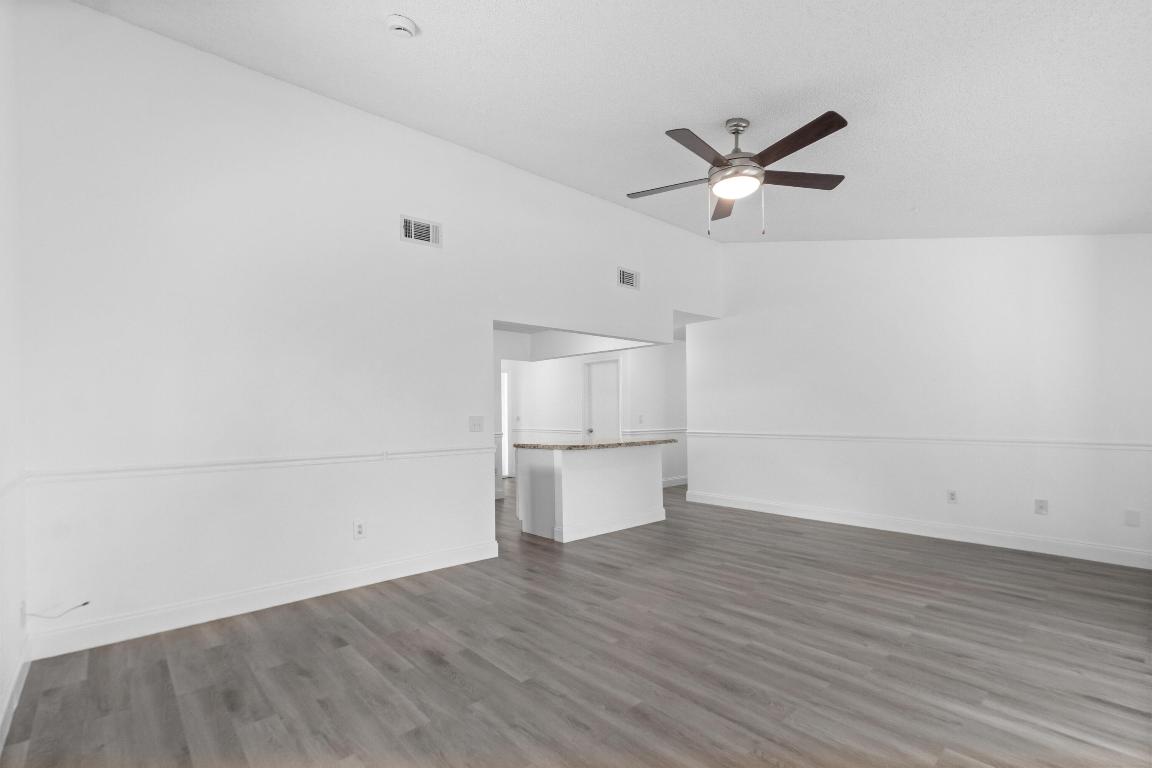 SANDALFOOT COVE SEC 9 - Residential