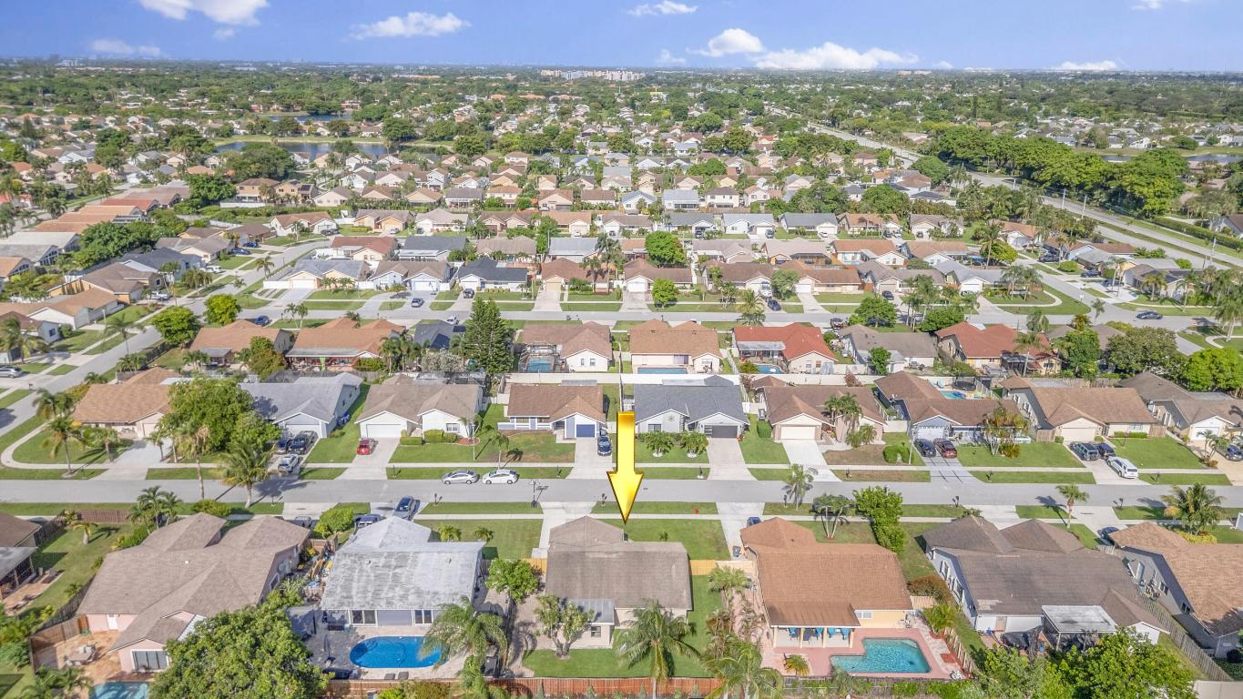 SANDALFOOT COVE SEC 9 - Residential