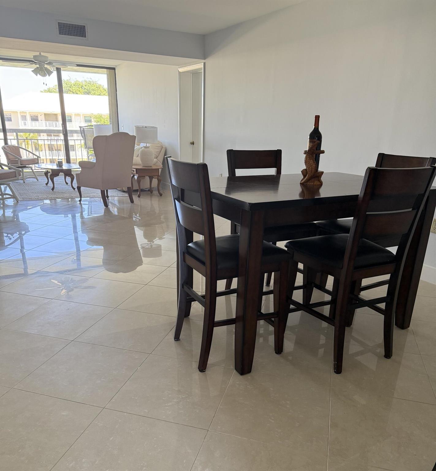 6217 Balboa Circle 405