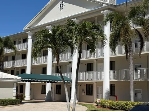 6217 Balboa Circle Unit 405, Boca Raton, FL MLS: R11074675