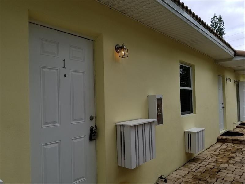 LAUDERDALE BEACH - Residential Lease