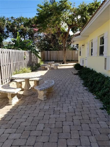 LAUDERDALE BEACH - Residential Lease