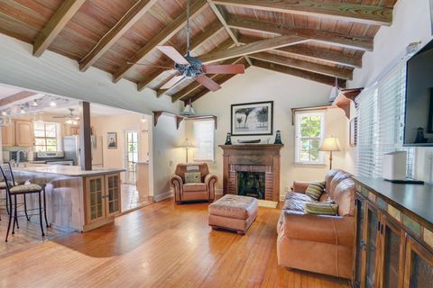 Featured picture for the property R10918798