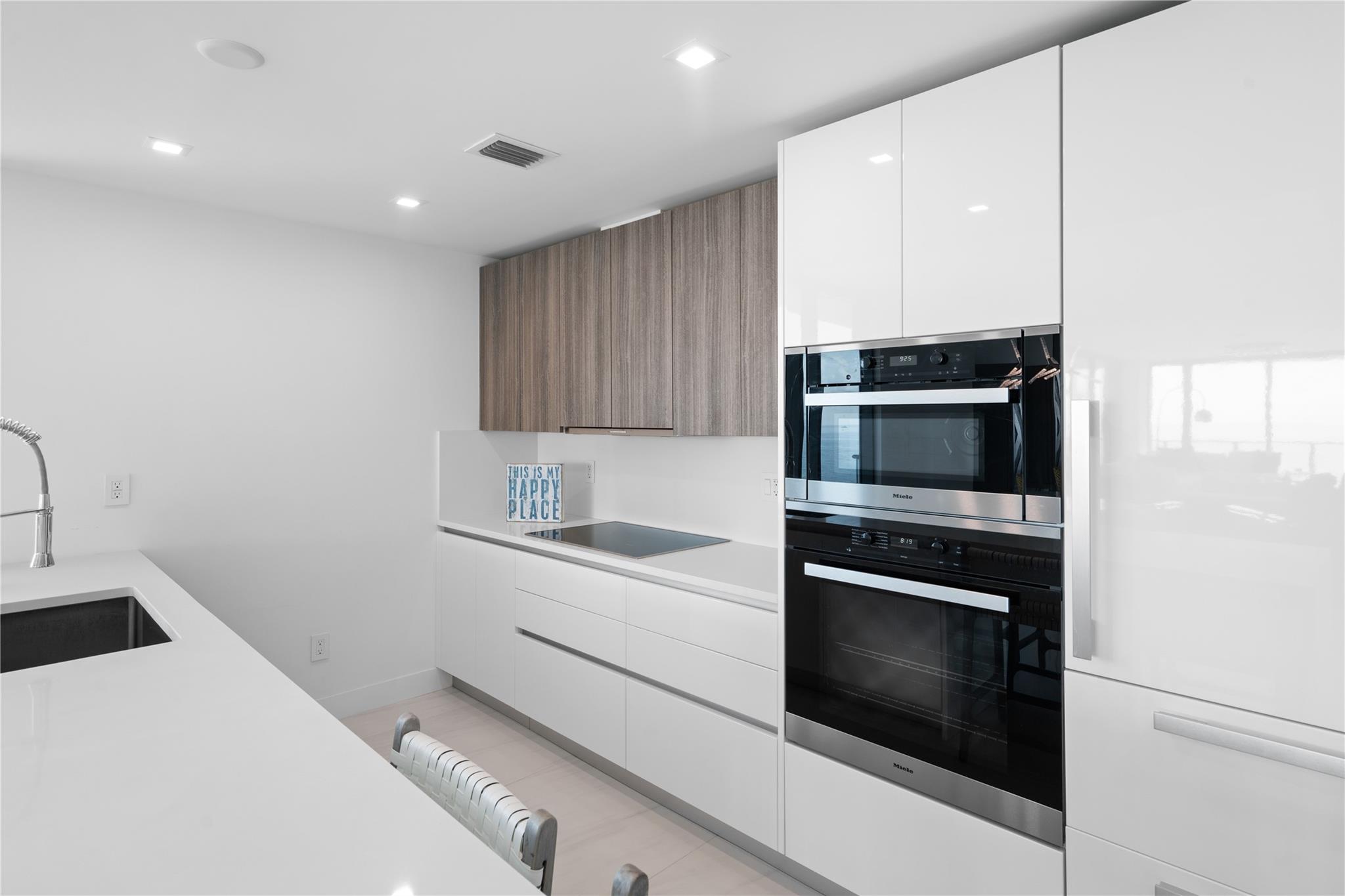 Sabbia Beach Condominium - Residential