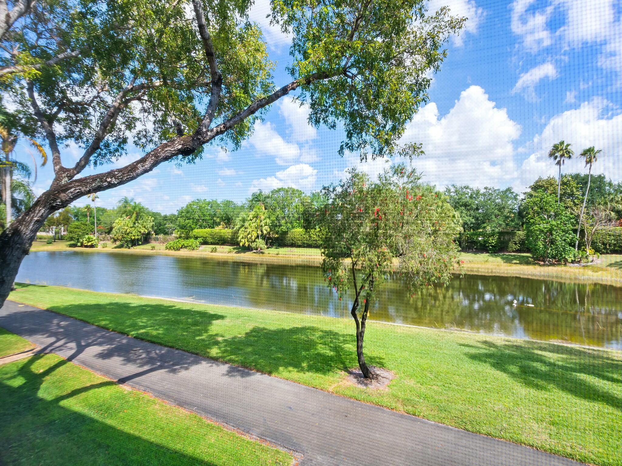 HUNTINGTON LAKES SEC FOUR - Residential Lease