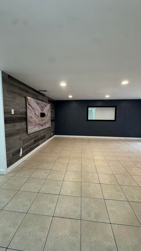 Tiny photo for 802 Saint Andrews Road #15, Hollywood, FL 33021 (MLS # B26050491)