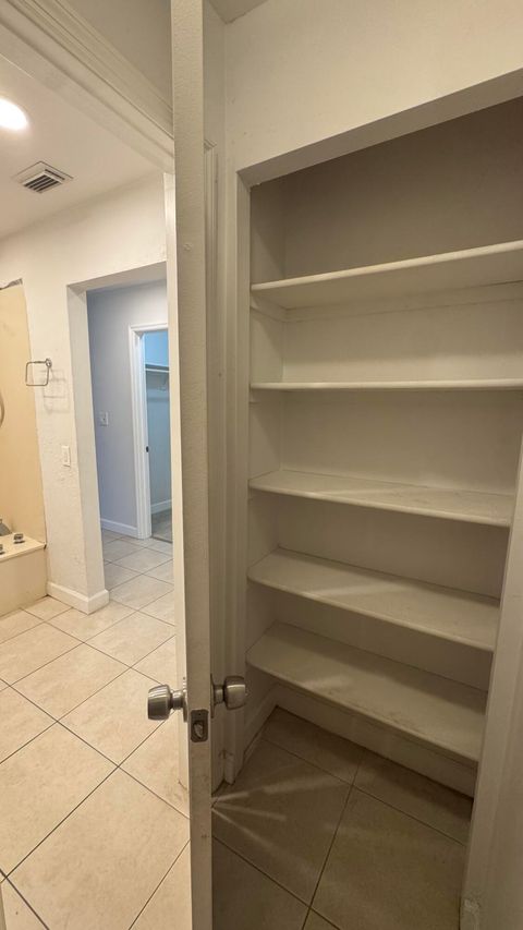 Tiny photo for 802 Saint Andrews Road #15, Hollywood, FL 33021 (MLS # B26050491)