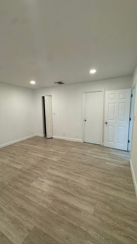 Tiny photo for 802 Saint Andrews Road #15, Hollywood, FL 33021 (MLS # B26050491)