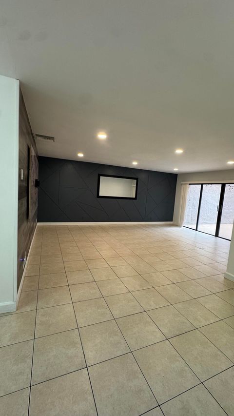 Tiny photo for 802 Saint Andrews Road #15, Hollywood, FL 33021 (MLS # B26050491)