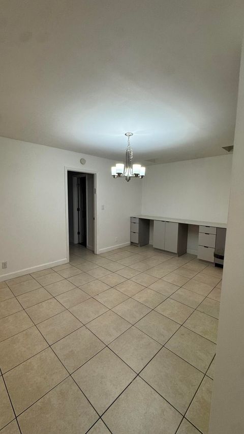 Tiny photo for 802 Saint Andrews Road #15, Hollywood, FL 33021 (MLS # B26050491)